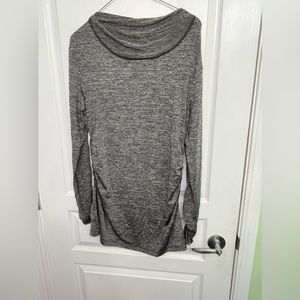 Perry L Women’s Grey Blend Cowl Neck Long Sleeves Viscose Blend Top Size M.  New